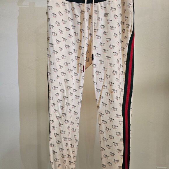 Gucci Men's Non-Zip Hoodie (no pocket) + Drawstring Sweatpants - Picture 5 of 13